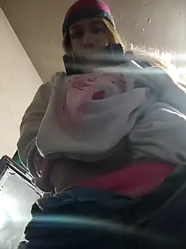 Snapshot of gabelove369 chatting on February 4, 2025, 2:43 pm gabelove369 online show from February 4, 2025, 2:43 pm