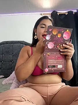 AnnaRosse1 online show from January 15, 2025, 3:39 pm