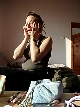 Snapshot of MySweetcum69 chatting on November 4, 2025, 7:29 am MySweetcum69 online show from November 4, 2025, 7:29 am