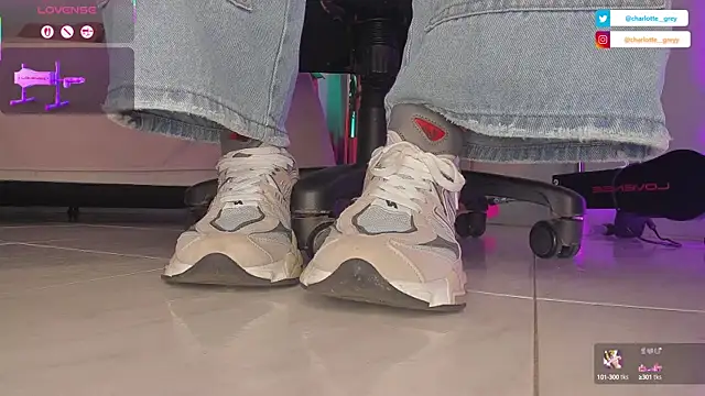 charlotte  grey online show from September 15, 2025, 9:15 pm