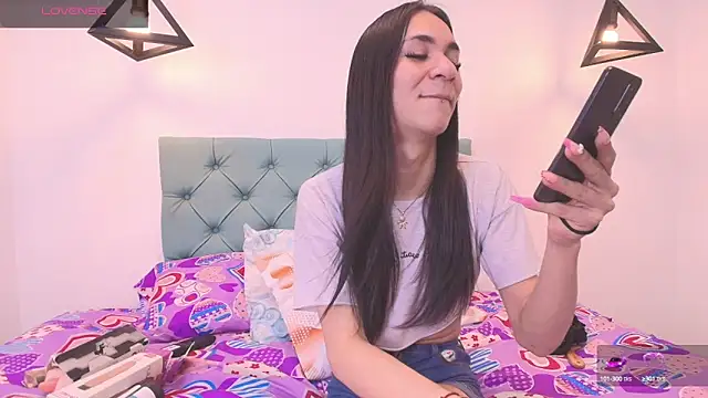 Mia thompson 19 online show from February 25, 2025, 8:09 pm