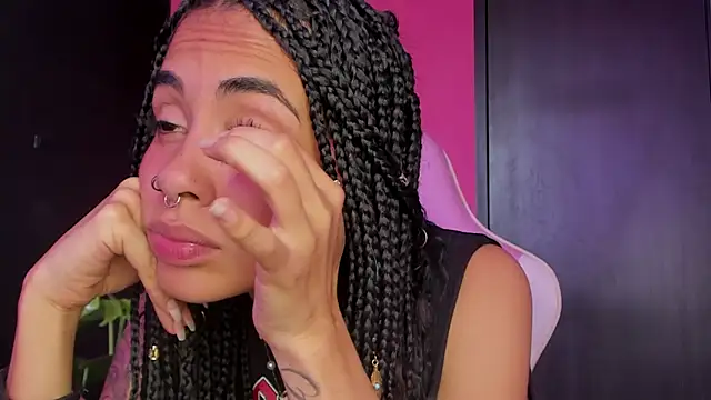 Snapshot of Juanadearco5 chatting on December 6, 2024, 5:11 pm Juanadearco5 online show from December 6, 2024, 5:11 pm