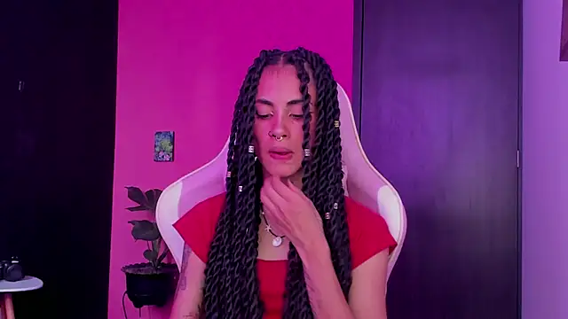 Snapshot of Juanadearco5 chatting on December 28, 2024, 5:46 pm Juanadearco5 online show from December 28, 2024, 5:46 pm