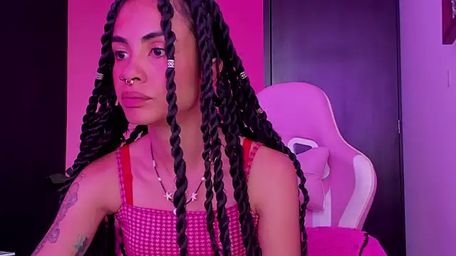 Snapshot of Juanadearco5 chatting on January 9, 2025, 4:39 pm Juanadearco5 online show from January 9, 2025, 4:39 pm