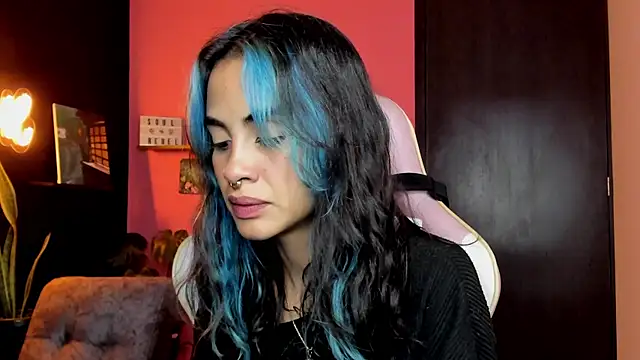 Snapshot of Juanadearco5 chatting on October 17, 2025, 10:45 pm Juanadearco5 online show from October 17, 2025, 10:45 pm