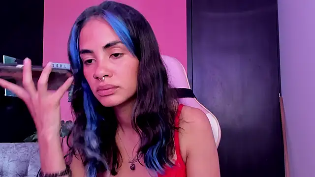 Snapshot of Juanadearco5 chatting on October 22, 2025, 3:45 pm Juanadearco5 online show from October 22, 2025, 3:45 pm