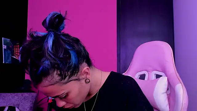 Snapshot of Juanadearco5 chatting on October 24, 2025, 2:57 pm Juanadearco5 online show from October 24, 2025, 2:57 pm