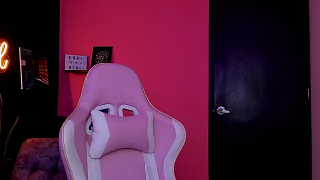 Snapshot of Juanadearco5 chatting on October 29, 2025, 2:19 pm Juanadearco5 online show from October 29, 2025, 2:19 pm