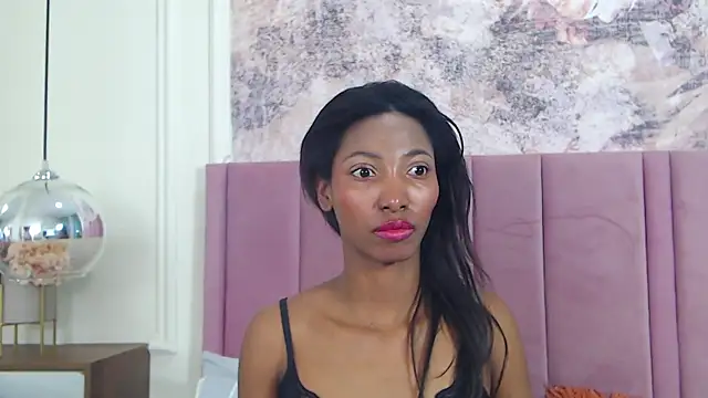 SabrinaDevill online show from December 19, 2025, 1:07 pm