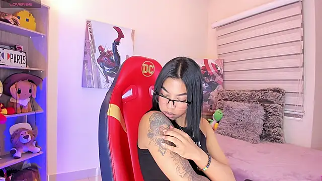 madelyn rose  online show from January 24, 2025, 5:10 am