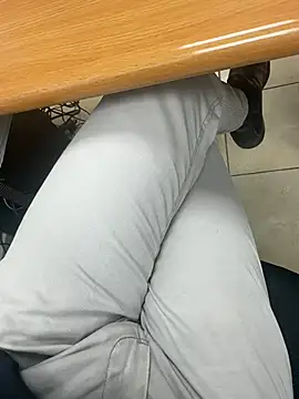 hotisraeli online show from March 2, 2025, 3:05 pm