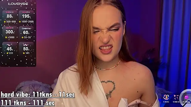 CarolineLovers online show from March 22, 2025, 3:52 am