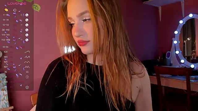 CarolineLovers online show from September 22, 2025, 8:44 pm