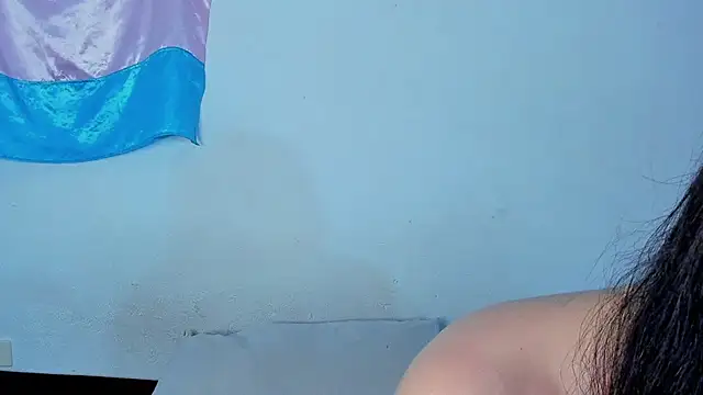 Snapshot of elizabethtaylorxxx chatting on June 27, 2026, 8:25 pm elizabethtaylorxxx online show from June 27, 2026, 8:25 pm