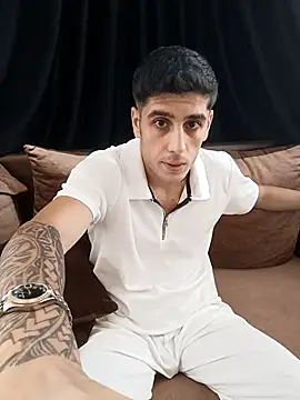 arenn1997 online show from September 9, 2025, 12:05 pm