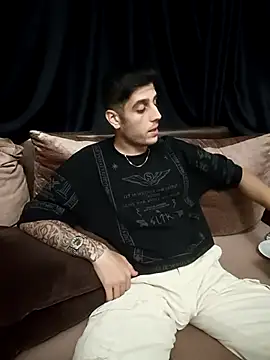 arenn1997 online show from October 1, 2025, 10:05 pm