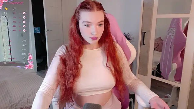 cinnabon girls online show from October 6, 2025, 4:10 am