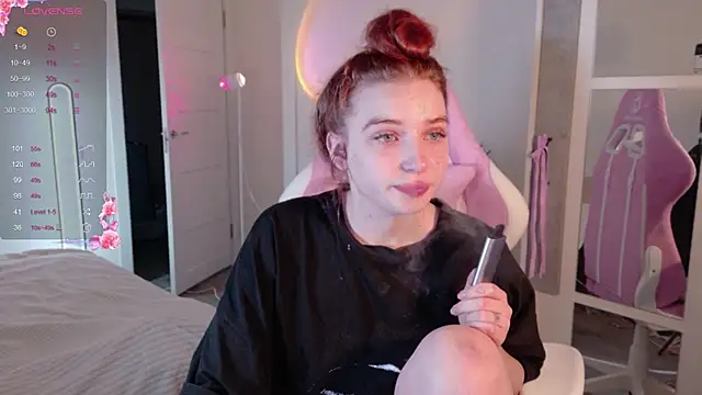 cinnabon girls online show from October 13, 2025, 5:07 am