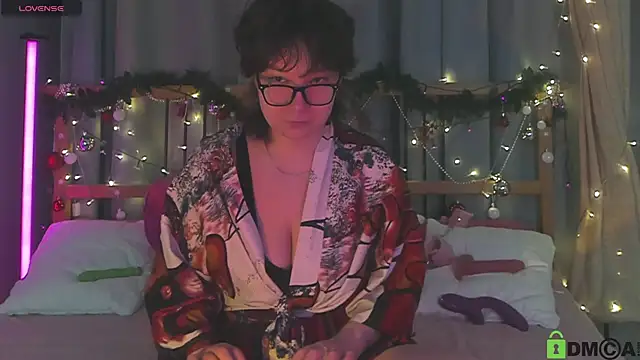 dreamgirllovee online show from January 12, 2025, 1:21 am