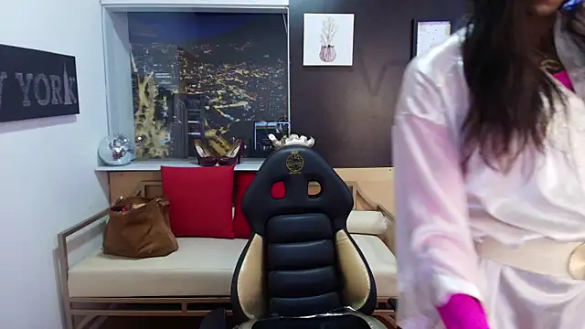 enderlis online show from February 19, 2025, 6:00 am