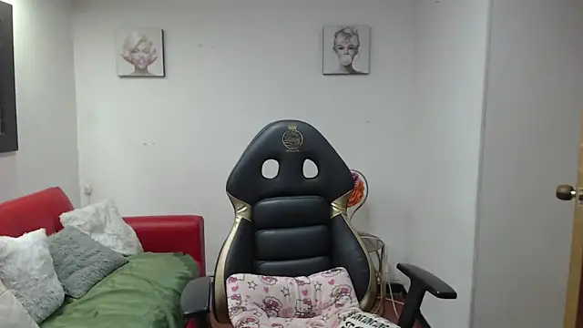 enderlis online show from April 2, 2026, 11:19 am