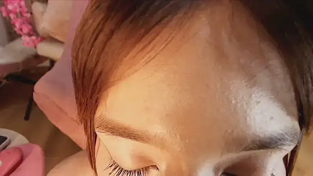 Amy-Skinny online show from December 14, 2025, 12:38 am