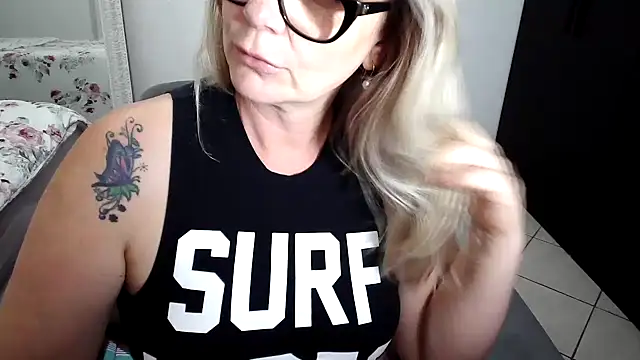 Micchellina online show from December 1, 2024, 10:21 pm