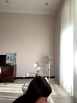 Hott Lolla online show from September 23, 2025, 6:27 am