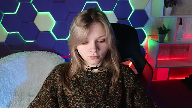 LitaBrom online show from December 27, 2024, 4:26 am