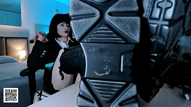  Goddess Misha  online show from November 6, 2025, 9:15 pm