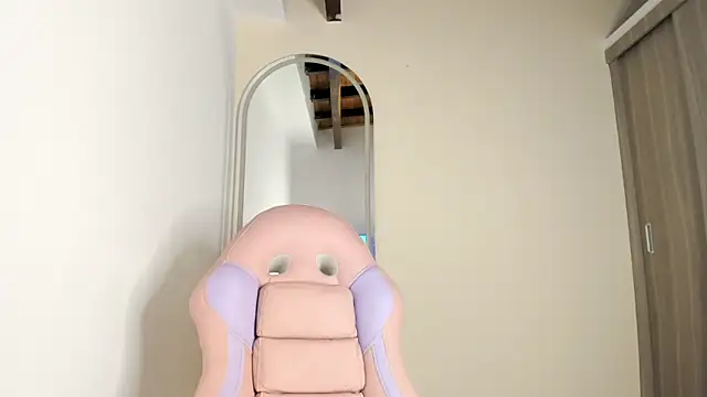 Akanecox online show from January 8, 2026, 1:19 am