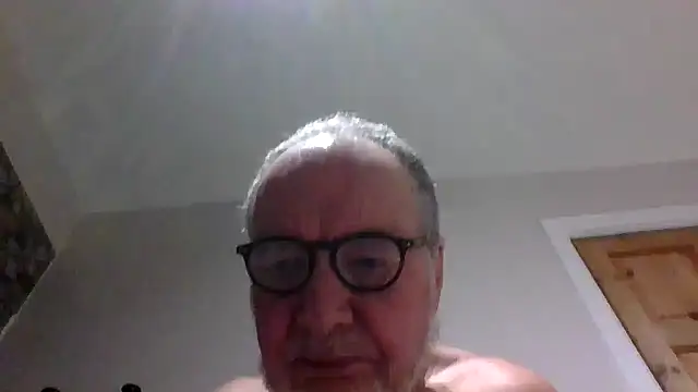 Snapshot of jimmybenido chatting on December 23, 2024, 5:22 pm jimmybenido online show from December 23, 2024, 5:22 pm