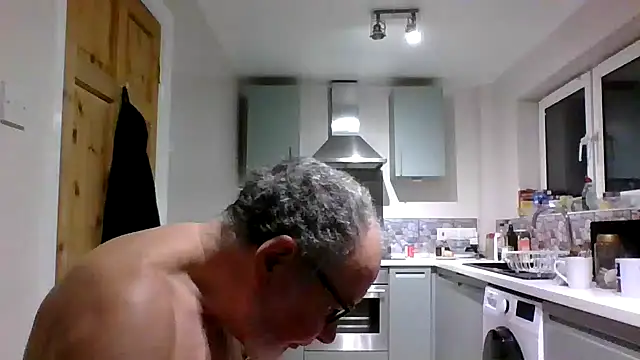 Snapshot of jimmybenido chatting on December 30, 2024, 5:13 pm jimmybenido online show from December 30, 2024, 5:13 pm