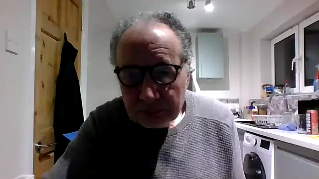 Snapshot of jimmybenido chatting on January 17, 2025, 5:19 pm jimmybenido online show from January 17, 2025, 5:19 pm