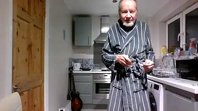 jimmybenido online show from December 20, 2025, 5:31 pm