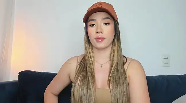 honeyann08 online show from March 21, 2025, 10:17 pm