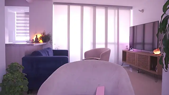 honeyann08 online show from November 7, 2025, 6:19 pm