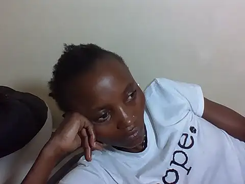 SexyNeedle22 online show from October 6, 2025, 9:23 pm