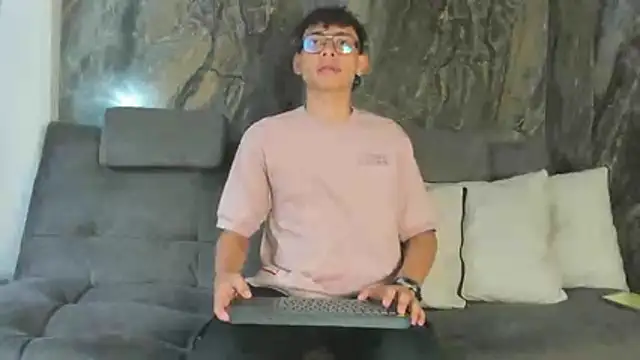 Daviid laidd online show from December 15, 2025, 7:29 pm