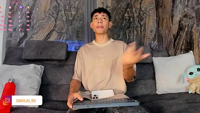 Daviid laidd online show from April 8, 2026, 7:25 pm