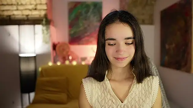 Gia Paige18 online show from December 3, 2024, 12:16 pm