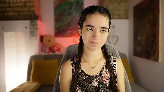 Gia Paige18 online show from December 6, 2024, 8:59 am