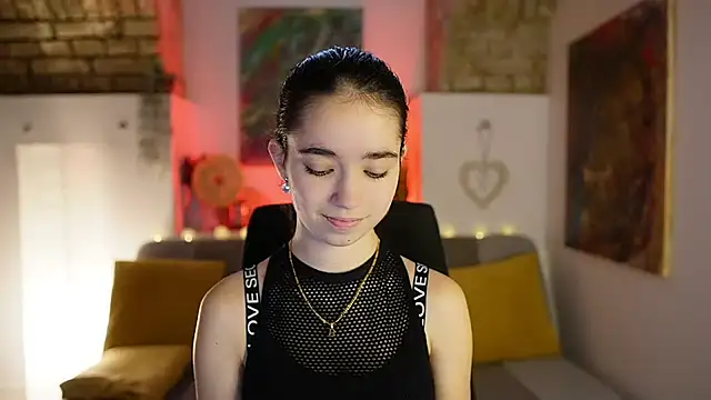 Gia Paige18 online show from January 7, 2025, 9:18 am