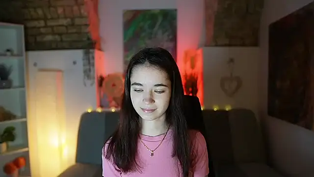 Gia Paige18 online show from February 5, 2025, 8:11 am