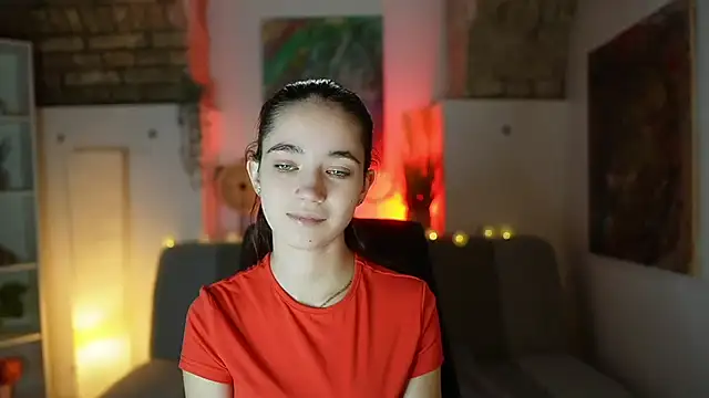 Gia Paige18 online show from February 25, 2025, 9:09 am