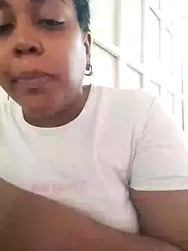 ELLA KELLY online show from January 22, 2025, 11:56 am