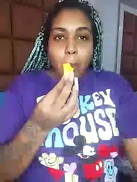 ELLA KELLY online show from January 31, 2025, 11:03 am