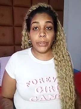 ELLA KELLY online show from October 1, 2025, 10:43 am