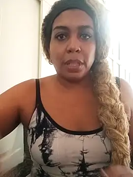 ELLA KELLY online show from December 20, 2025, 1:18 pm