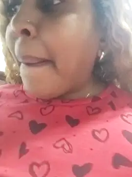 ELLA KELLY online show from April 11, 2026, 11:47 am